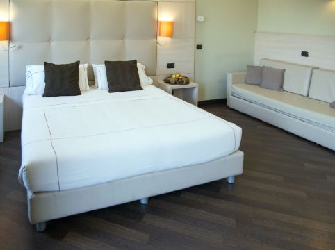 Acca Palace Hotel Room Type - Quadruple Room
