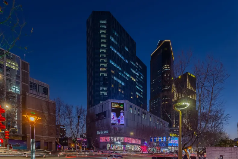 Qingmu Platinum Hotel (Nanjing Xinjiekou Subway Station Youyi Square)