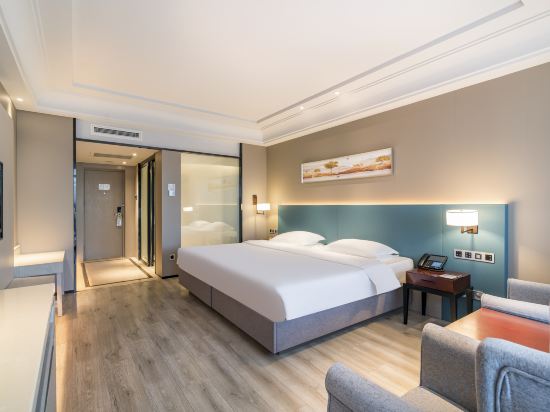 Lakeside Hotel Room Type - Private Hot Spring Exclusive Room with Smart Oxygen Bar