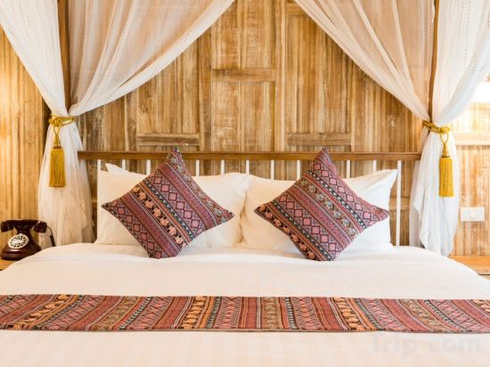Nampiangdin Boutique Hotel Room Type - Lanna Deluxe Double Poolside