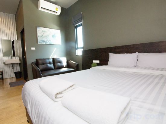 The Arbern Hostel x Bistro Room Type - Superior Room