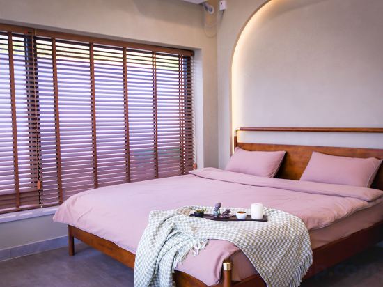 La Maison Room Type - Queen Room