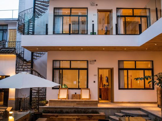 Others 5, Dali Erhai Lake · Lake Residence Time Seaview Inn, Dali Bai