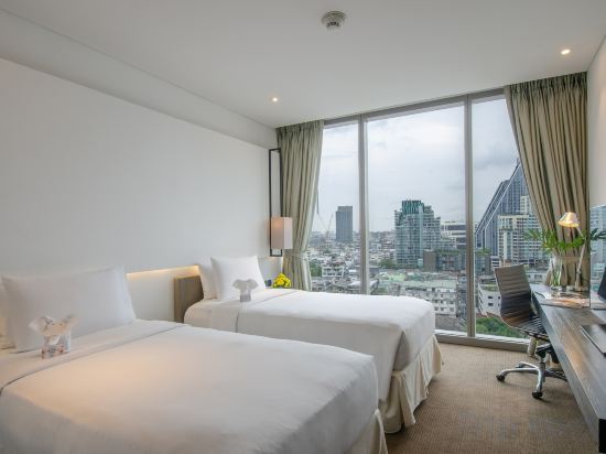 Amara Bangkok Hotel Room Type - Deluxe Twin Room Amara Bangkok Hotel Room Type - Deluxe Twin Room