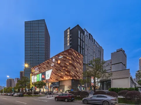 Poltton International Apartment (Guangzhou Zhishicheng Wangcun Subway Station)