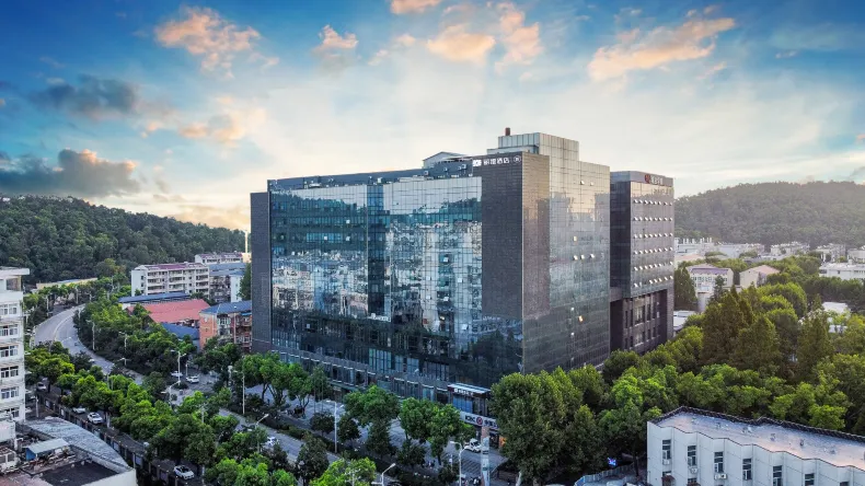 Licheng Hotel·Zhi (Wuhan Guanggu University of Geology Store)