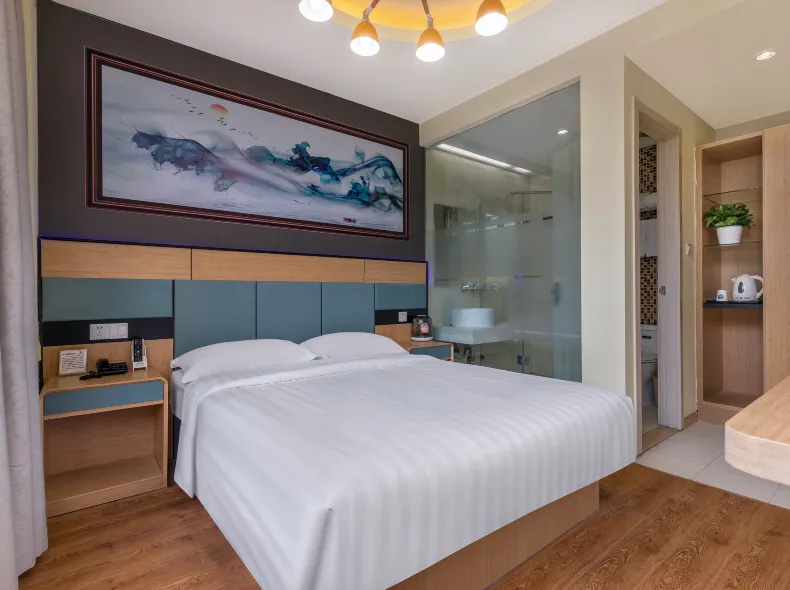 100 Inn Liangpin Hotel (Shanghai Jiading Anting Subway Station)