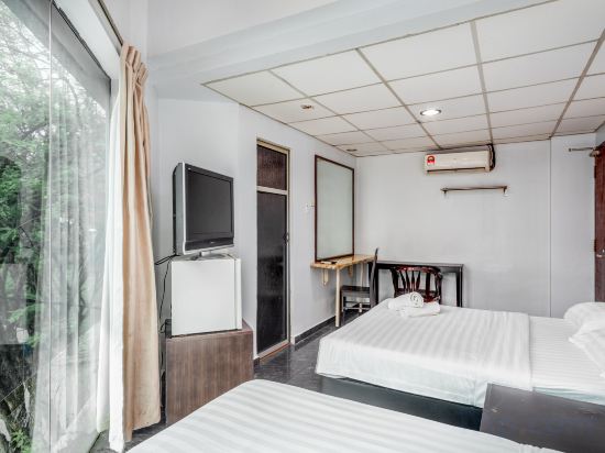 Subang Valley Hotel Room Type - Super Deluxe Triple Room