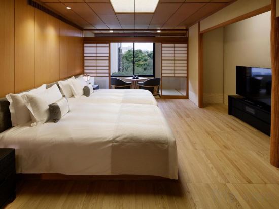 Takanawa Hanakohro - in Grand Prince Hotel Takanawa - Tap to explore photos