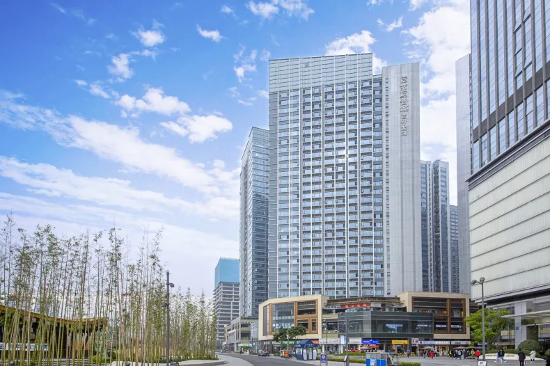 青年陽光飯店（成都茶店子地鐵站龍湖西宸天街店）