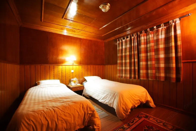 Mountain Lodges of Nepal - Kongde