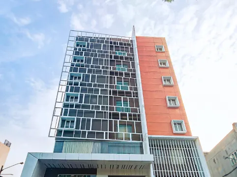 Fox Lite Grogol Jakarta