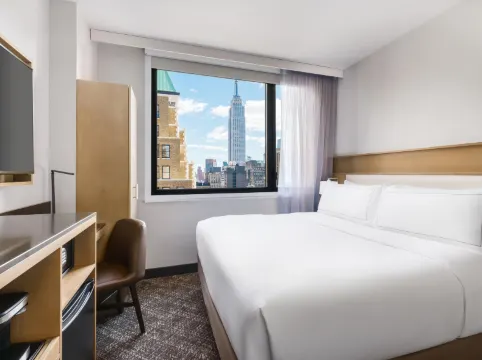 Double Tree by Hilton New York Times Square South