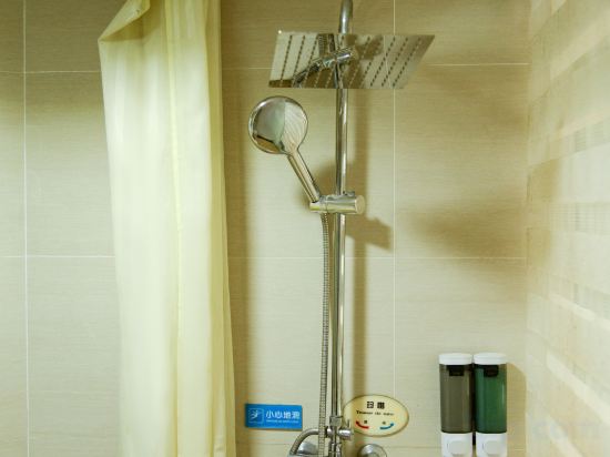 Others 3, Five seasons Hotel (Xinyang East high speed railway station store), Xinyang