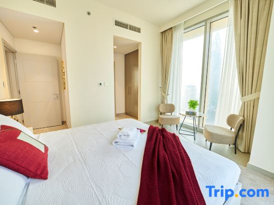 SVIZONA's Premium 3BHK Fountain View Apartment | Downtown Dubai