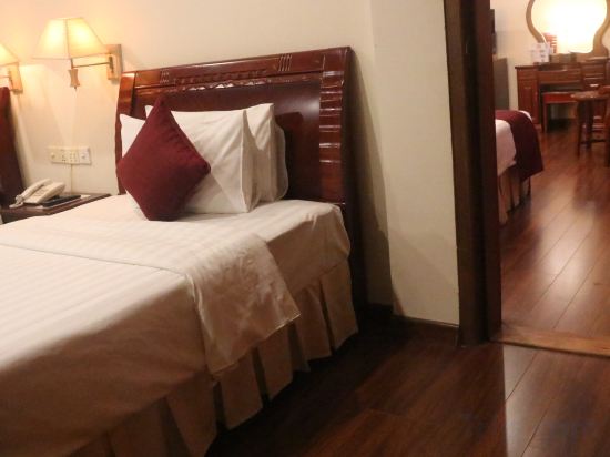 Starry Angkor Hotel - Tap to explore photos