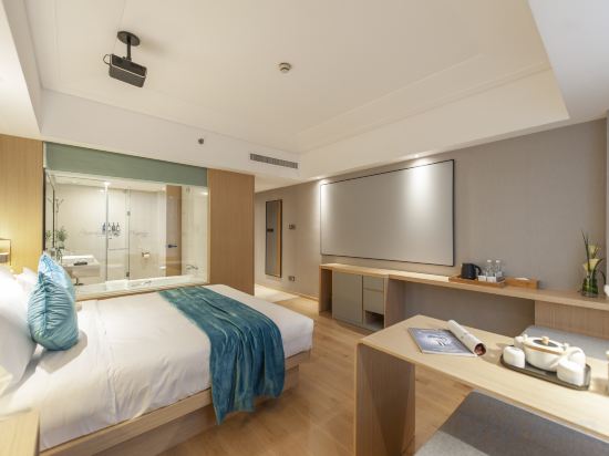 Pagoda Hotel Shanghai Baixia near Jingan Temple Room Type - Queen Room