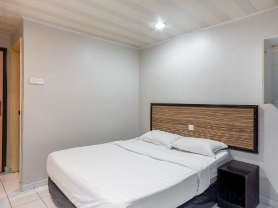 Subang Park Hotel Room Type - Standard Queen Room