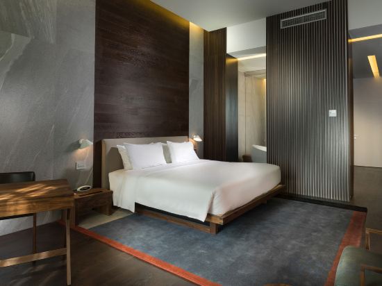 The Glamore Milano Duomo Room Type - Corner Suite Duomo View