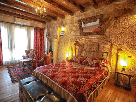 Traveller's Cave Hotel Room Type - Junior Suite