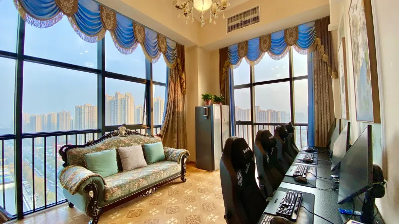 i Electronic Sports Hotel (Zhengzhou Zhengdong Commercial Center)