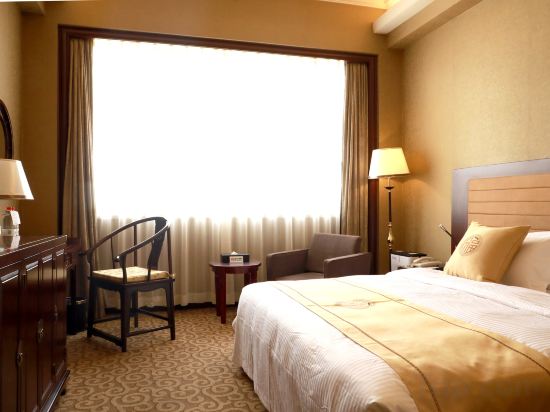 Jianguo Qianmen Beijing Room Type - Executive Queen Room