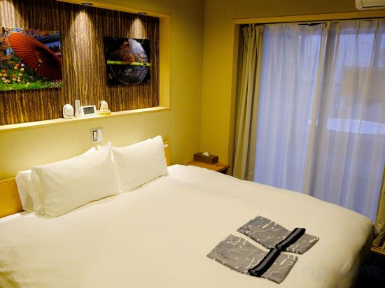 Shiki Suites - Kyoto Umekoji - Tap to explore photos