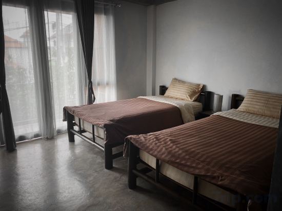 Lamphu House Chiang Mai Room Type - Standard Twin Room