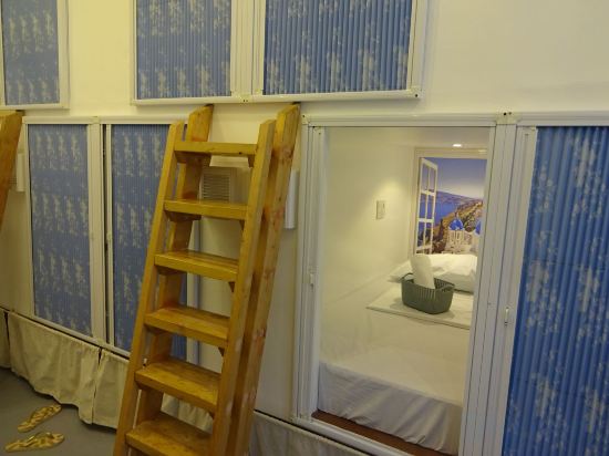 Shejoje Poshtel Hostel Room Type - Single Capsule