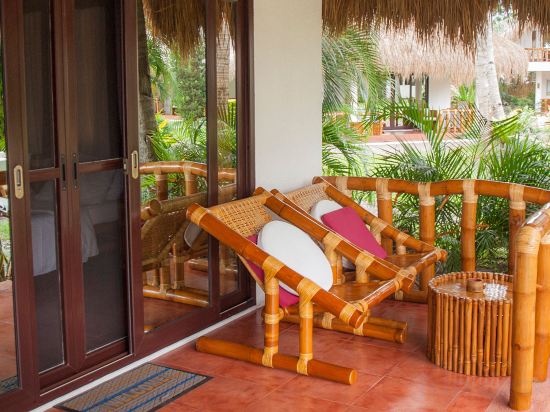 Pura Vida Beach & Dive Resort Room Type - Deluxe Double Room