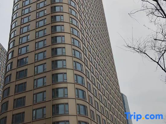 Happy Intelligent Lake Viewing Audiovisual Homestay (Changchun Beihu Wuyue Plaza Store)