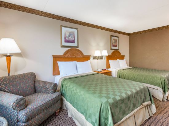 Ramada by Wyndham West Atlantic City - Tap to explore photos