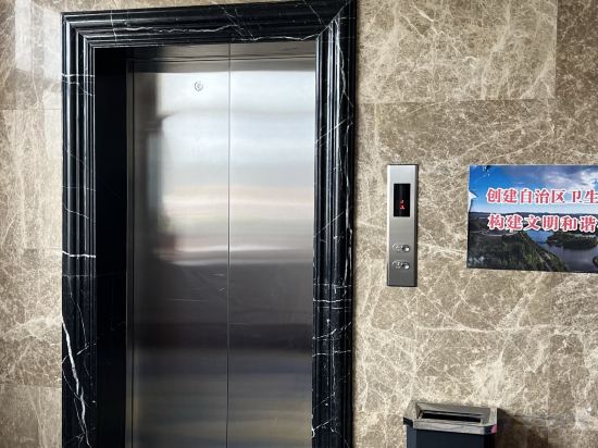 Others 3, Qinglonghu Hotel, Altay