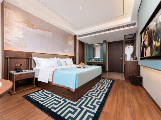 Ting Bo Hotel Sihanoukville Autonomous Port Branch 廷泊酒店西哈努克高龙岛码头店 Room Type - Landscape Deluxe Queen