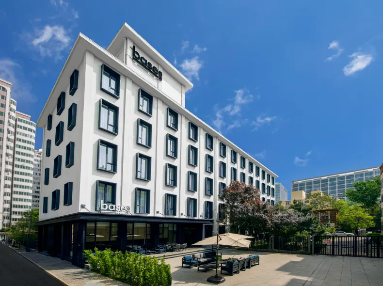 base-Sanlitun Serviced Apartment