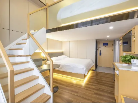 Super 8 Collection Hotel (Beijing Xizhimen People's Hospital)