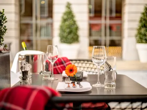 에이펙스 템플 코트 호텔