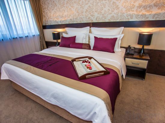 Malak Regency Hotel Room Type - Premium Room