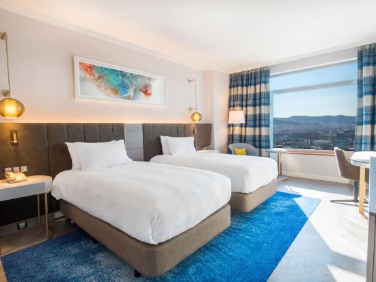 Hilton Diagonal Mar Barcelona Room Type - TWIN EXECUTIVE ROOM