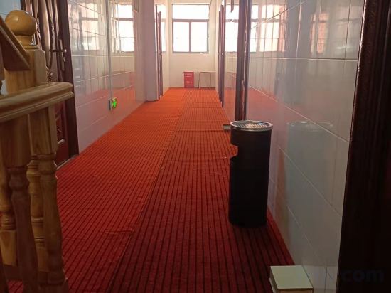 Others 3, Qixin Hotel, Dali Bai