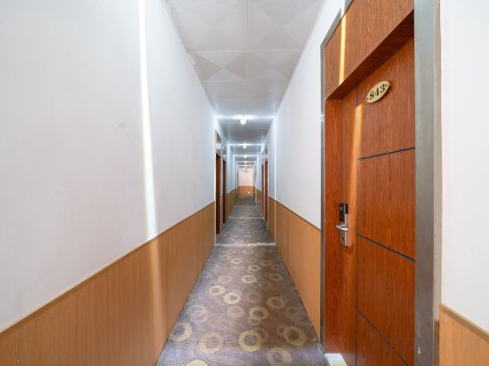 Others 3, Hello Light Hotel, Nanning