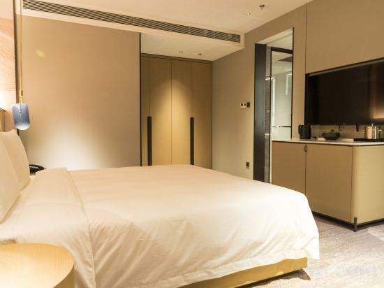Grand Metropark Jinhai Lake Hotel Room Type - Guestroom - Courtyard-View (Double Bed)