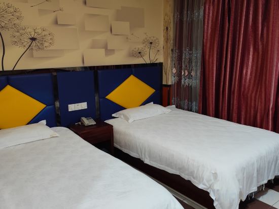 Others 3, Jiayou Hostel, Shanghai