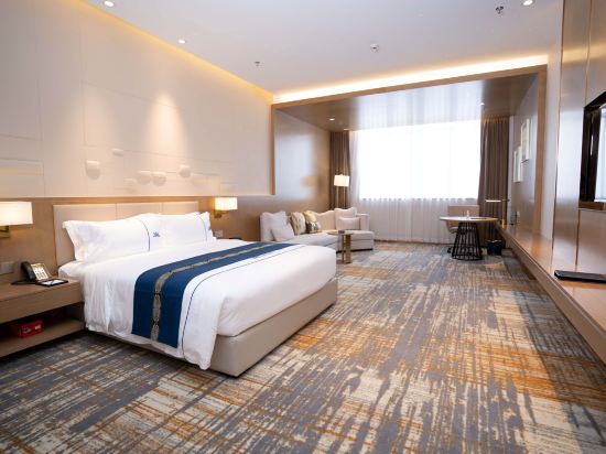 LongBay Century hotel