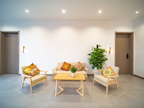 Others 4, XingLingYi Haven Inn(Mingsha Mountain Store), Jiuquan