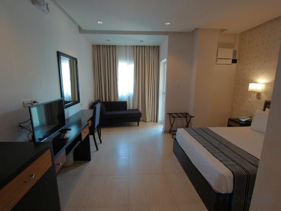 Queen Margarette Hotel Mauban Room Type - Margarette Suite