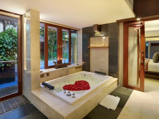Royal Kamuela Villas & Suites at Monkey Forest, Ubud - For Adults Only - Tap to explore photos
