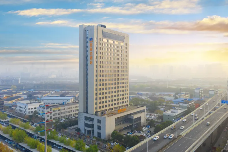 Yeste Hotel (Wuhan Changfeng Avenue Garden Expo)