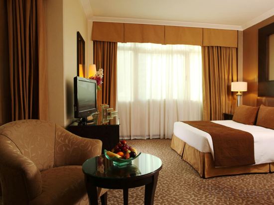 Swissotel Al Murooj - Tap to explore photos