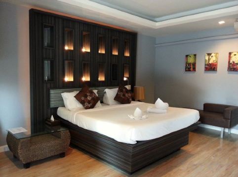 Paragon Inn Room Type - King Room Only